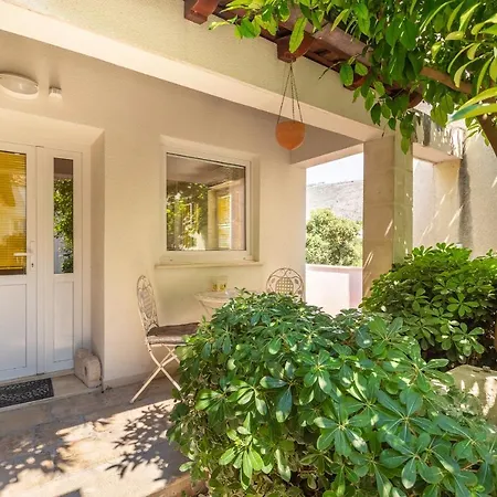 Apartamento Hiden Garden